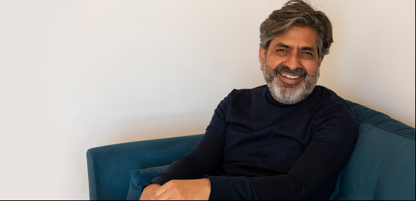 Arun Mansukhani, psicólogo: "La cantidad de gente joven que renuncia al sexo es impensable hace tres décadas"