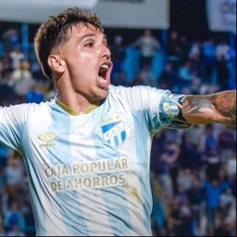 Partidazo en Tucumán: Atlético ganaba 2-0, Instituto se lo empató y el Decano lo ganó en el final
