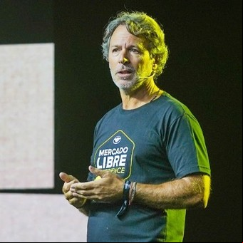 Mercado Libre planea contratar 2000 personas e invertir US$ 2.600 millones en Argentina este año
