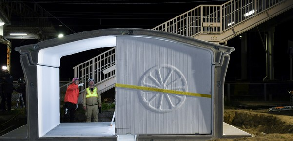 Cómo Japón construyó una estación de tren impresa en 3D en 6 horas