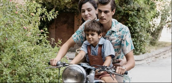 Por qué ver La historia, la exitosa serie italiana que nos recuerda a La vida es bella
