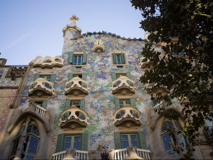 Casa Batlló, una de las obras maestras de Gaudí, en Barcelona. Foto Samuel Aranda para The New York Times