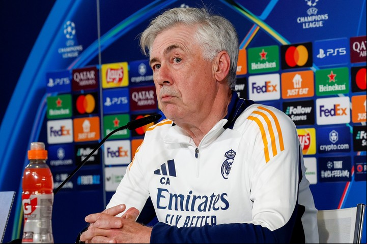 Carlo Ancelotti empieza a jugarse su futuro en el banco de Real Madrid. Foto: J.P.Gandul / EFE.