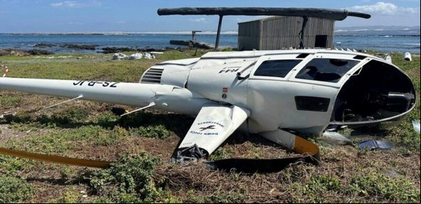 Un helicóptero se estrelló contra el suelo por culpa de un pingüino
