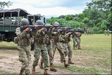Con órdenes "reservadas", empezó un operativo conjunto de las FF.AA. y la Gendarmería en el norte para "enfrentar el narcotráfico"