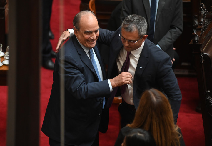Sesión en Diputados: Guillermo Francos y
Martin Menem
Foto Federico Lopez Claro - FTP CLARIN