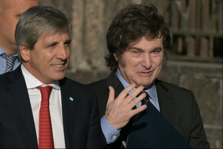 Luis Caputo y Javier Milei.