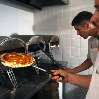La pizzería bonaerense que sorprendió al mundo: es top 3 en América Latina y está a minutos del Obelisco