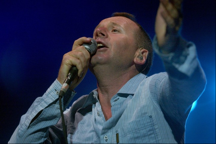 Jim Kerr cantante y lider del grupo escocés Simple Minds. Foto: EFE/Sandro Campardo