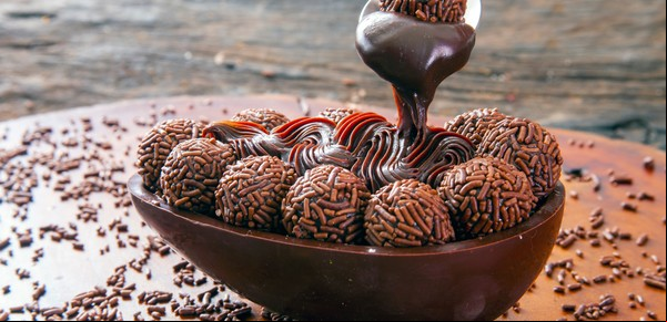 Las 3 mejores recetas de huevos de Pascua rellenos con galletitas, golosinas y brownies: un postre suculento y rendidor