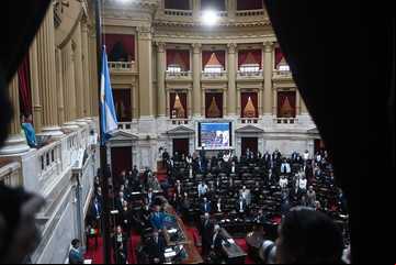 Tregua en Diputados: tras suspender la interpelación por el caso $LIBRA, le rinde homenaje a Francisco en una sesión especial 