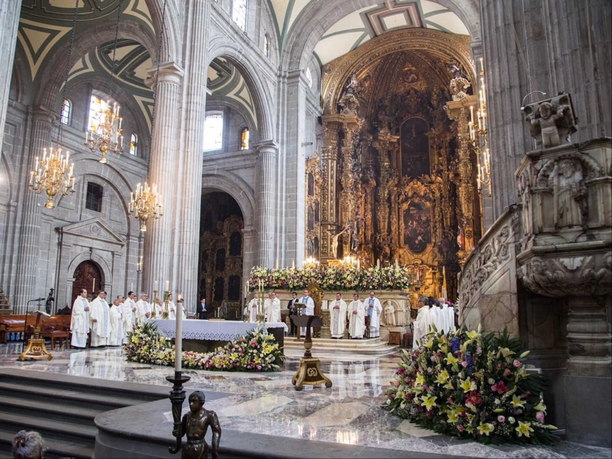 La Santa Sede le otorgó el reconocimiento oficial como catedral en 1547. S u construcción finalizó oficialmente en 1813.