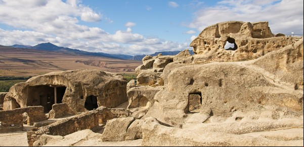 Descubren la capital de una civilización olvidada, junto a una moneda de Alejandro Magno: un hallazgo arqueológico fascinante
