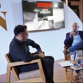 Marcelo Larraquy presentó "Gordon" en espacio cultural Clarín / Ñ: crimen, política y dictadura