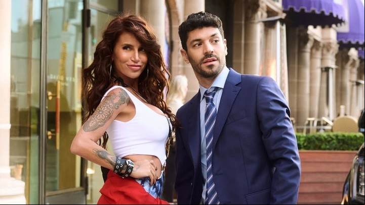 Florencia Peña y Juan Ingaramo recrearon las escenas de "Pretty Woman". Foto de prensa