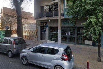 Insólito: una mujer se tiró dos veces de un edificio e investigan si fue un intento de robo 