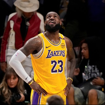 LeBron James y un mensaje que sacudió a la NBA tras la eliminación de los Lakers: "No sé cuánto más quiero seguir jugando"