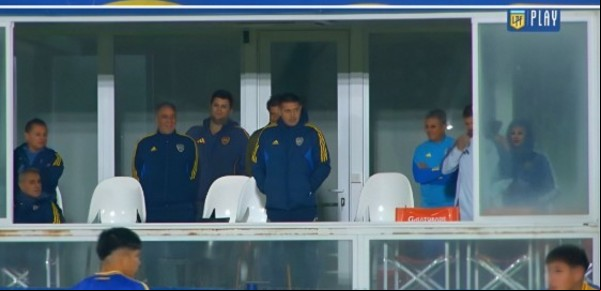 Riquelme está ante su decisión más difícil y Mariano Herrón gana terreno en Boca: ¿se queda como técnico para los playoffs?