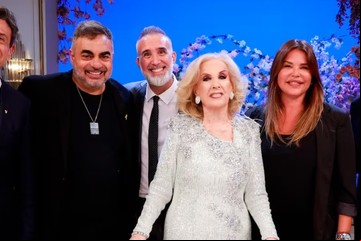 Rating del sábado: ¿pudo Mirtha con el doblete de Iván de Pineda, con el cine como tercero en discordia?