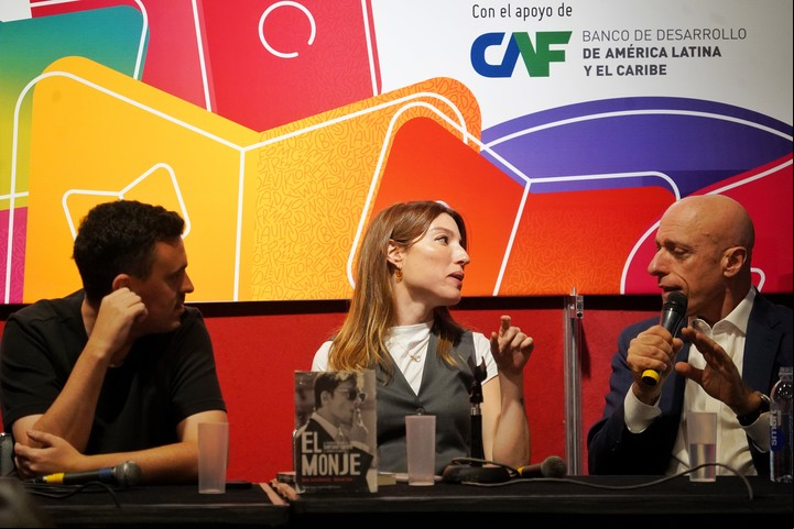 Presentación del libro El Monje en la sala Ernesto Sábato. Foto: Martín Bonetto.