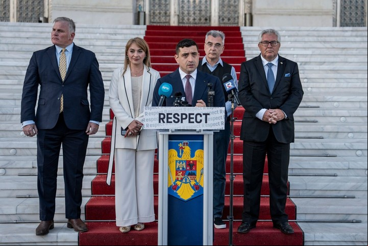 Simion, el líder de 38 años de edad de la Alianza para la Unidad de los Rumanos, o AUR, lograba el 40,1% de los votos. Foto Bloomberg