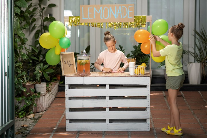 Los pallet pueden servir para organizar festejos de cumpleaños. Foto: Freepik.