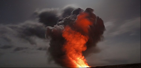 A qué temperatura está la lava de un volcán
