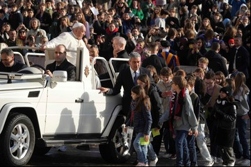 ¿Qué hace un Papa? Después del cónclave, comienza el trabajo