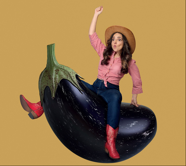 La fotógrafa Alejandra López junto a Damian Del Grippo lograron que Carolina entre en situaciones surreales con las verduras.