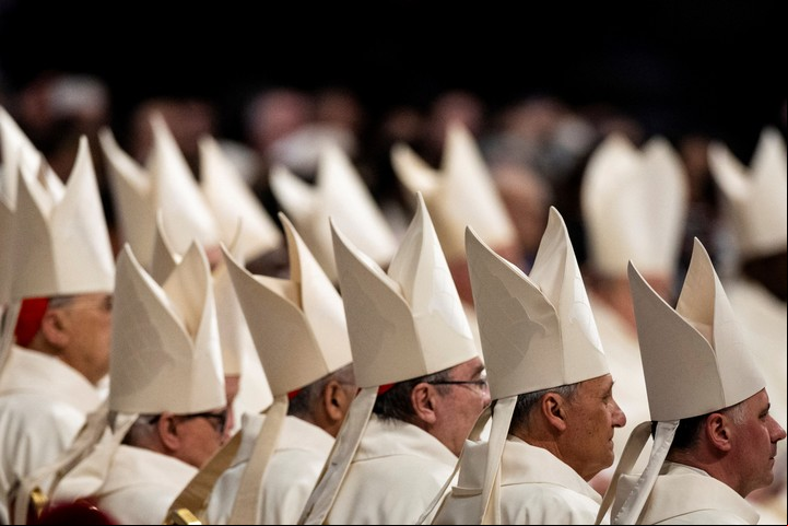 El Papa tiene la responsabilidad de "crear" cardenales. Foto: EFE