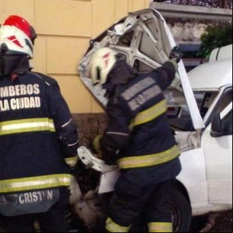 Tragedia en Villa Luro: murió un hombre luego de ser arrollado por un tren al cruzar con su camioneta con las barreras bajas