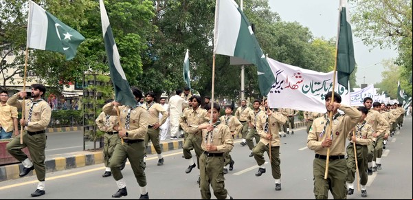 Combates nocturnos entre India y Pakistán rompen el alto el fuego entre las dos potencias nucleares