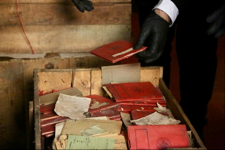 Más fichas en tres de las doce cajas abiertas.