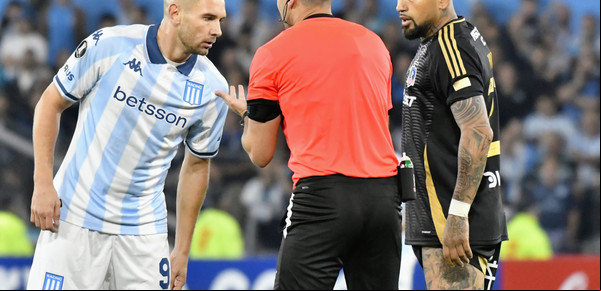 Racing aplastó a Colo Colo, se clasificó a los octavos de final de la Copa Libertadores y dejó atrás el mal trago de Platense