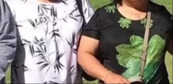 Un hecho desgarrador: un pequeño pueblo llora a dos mujeres que murieron tras ser arrastradas por el mar