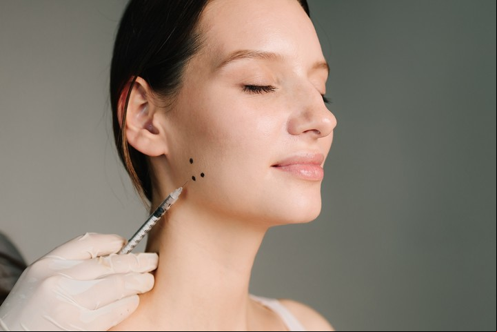 El botox está indicado para casos de dolor muscular. Foto Shutterstock.
