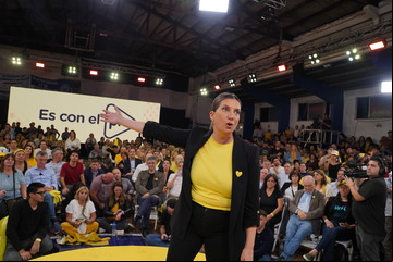 En plena veda, Santiago Caputo difundió un video fake de Mauricio Macri y el PRO denunció "delito electoral"