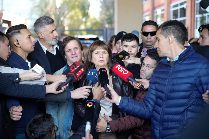 La ministra de seguridad Nacional Patricia Bullrich vota en Rural. Foto: Julián Cabral