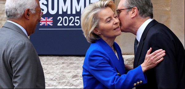 "Nueva era": el Reino Unido y Europa firman el primer acuerdo posBrexit, a cinco años de su "divorcio"