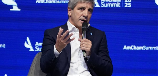 Javier Milei y sus medidas, EN VIVO: crece la expectativa por los anuncios sobre los "dólares del colchón"