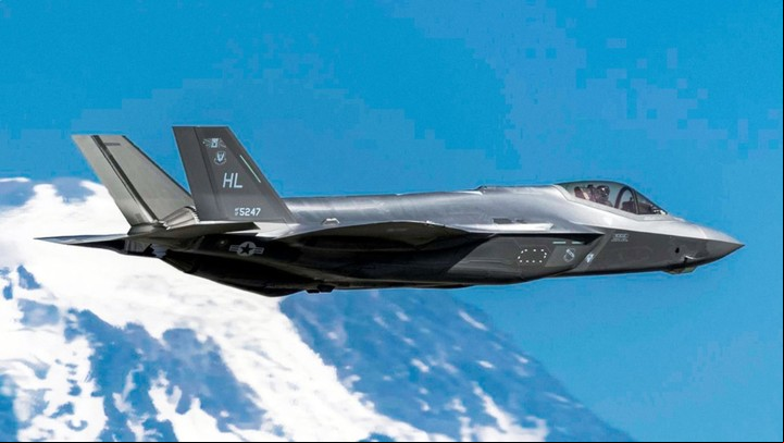 Un OVNI impactó contra un caza de la Fuerza Aérea de EE.UU. (Fuerza Aérea de EE.UU.).