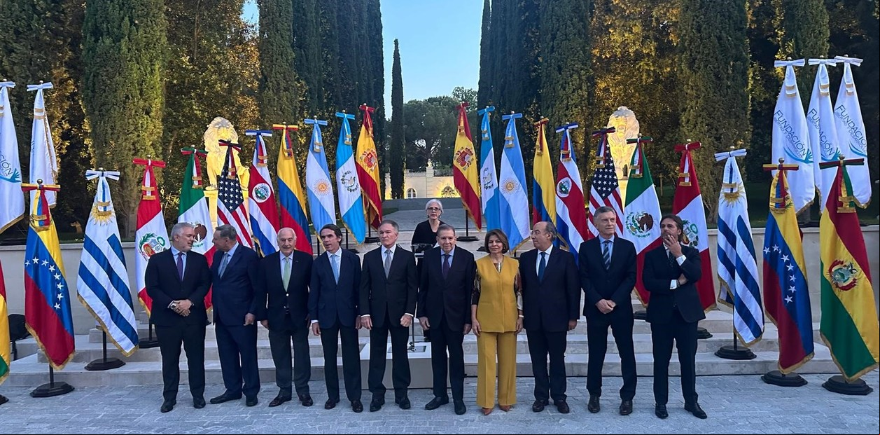Mauricio Macri en Madrid, lejos del ruido en el PRO: cita con ex presidentes y un homenaje especial a Vargas Llosa