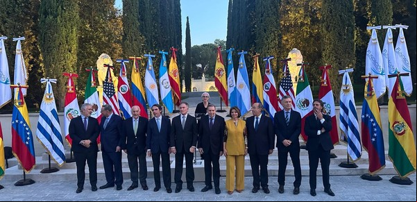 Mauricio Macri en Madrid, lejos del ruido en el PRO: cita con ex presidentes y un homenaje especial a Vargas Llosa