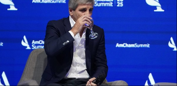 El gobierno busca dar por terminado el riesgo cambiario en la Argentina