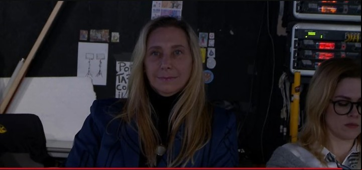 Karina Milei, detrás de cámara en la entrevista de su hermano Javier.