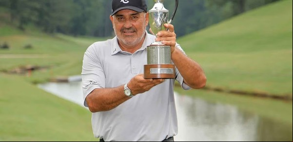 Ángel Cabrera obtuvo su primer Major en el circuito de veteranos y este fin de semana irá en busca del segundo