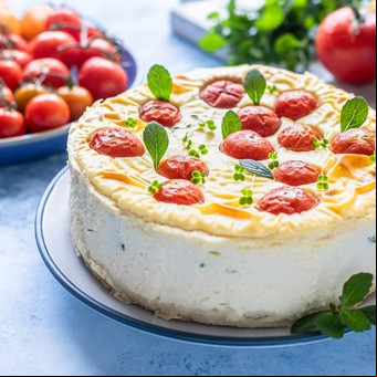 Pastel de queso y tomate