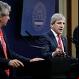 Qué va a pasar con el dólar tras el virtual blanqueo que anunció Luis Caputo: los pronósticos de los economistas