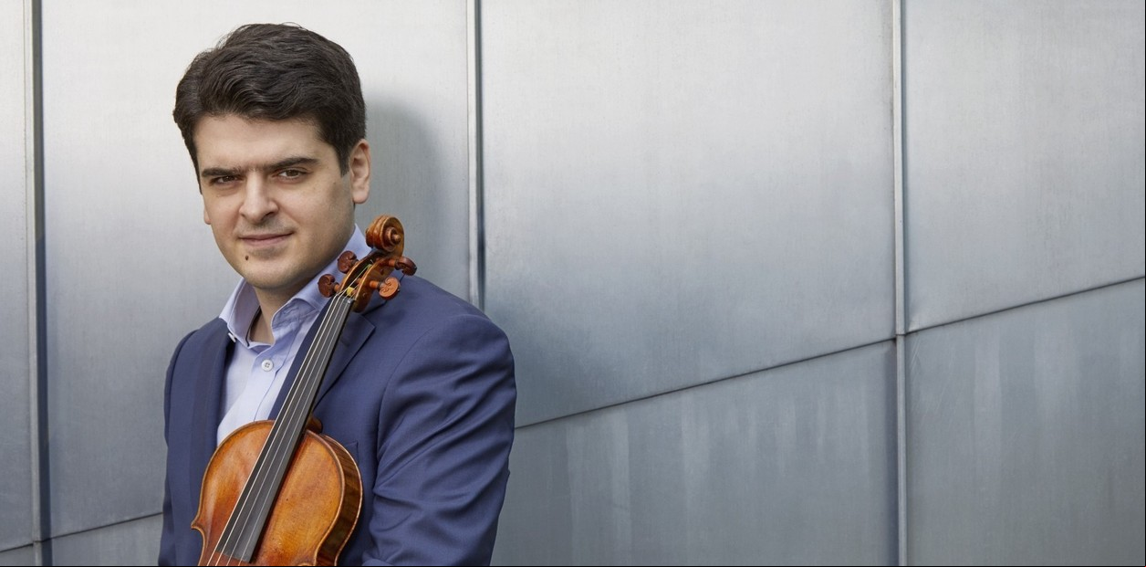 El hijo de Daniel Barenboim vuelve al Colón con músicos de la orquesta fundada por su padre, y se ríe: "No siento ninguna presión"