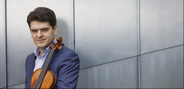 El hijo de Daniel Barenboim vuelve al Colón con músicos de la orquesta fundada por su padre, y se ríe: "No siento ninguna presión"
